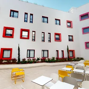  Hostel Residencia Universitaria Resa Centro