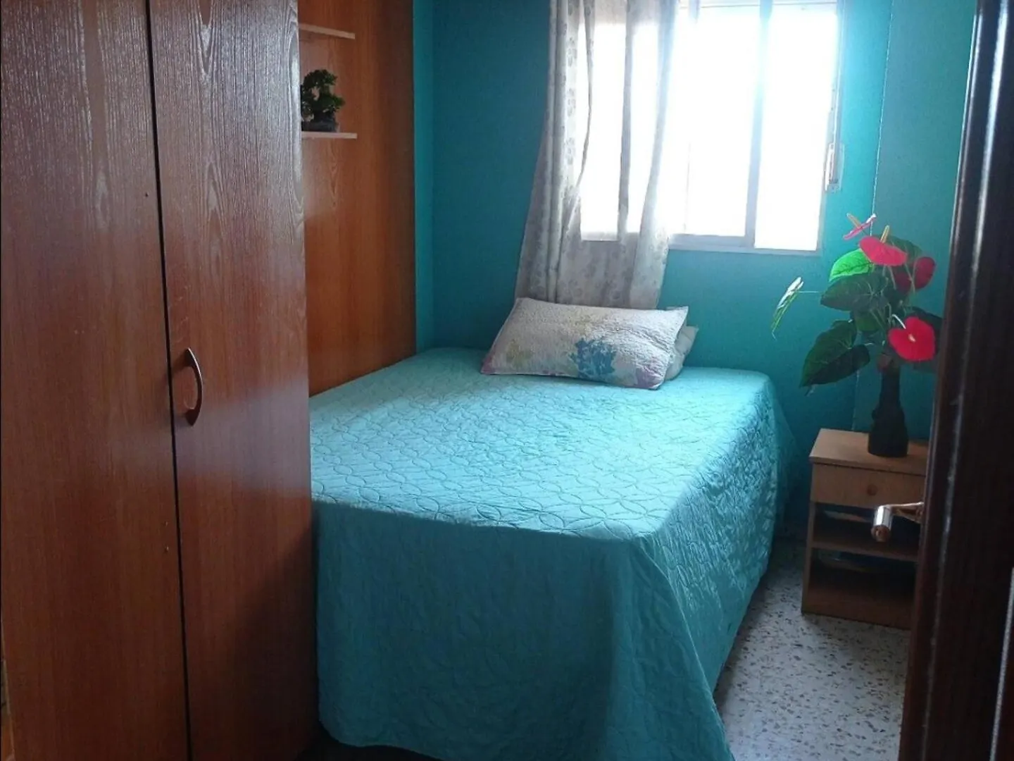Homestay Estupenda Habitacion Cama Grande, Recinto Ferial Malaga